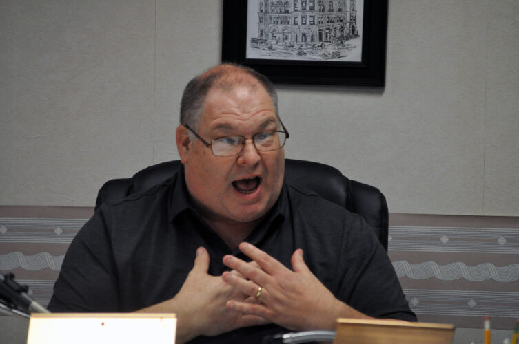 Mayor And Council Continue to Clash In Bellaire